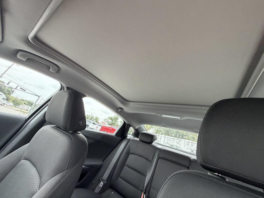 Used 2024 Chevrolet Malibu LT FWD image 30