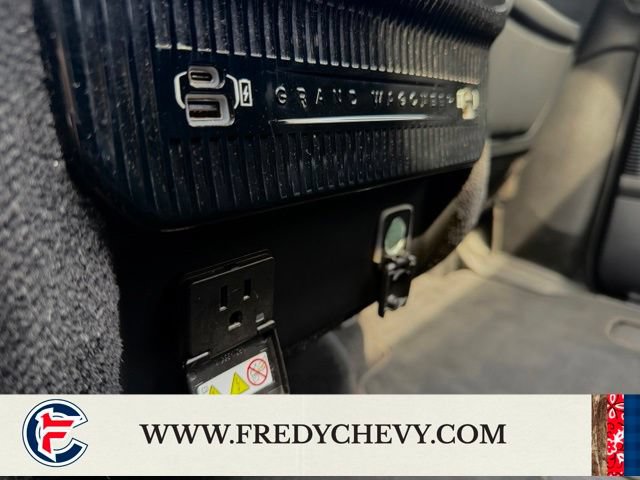 Used 2024 Jeep Grand Wagoneer L Series II w/ Quick Order Packagew 28T AWD/4WD image 35