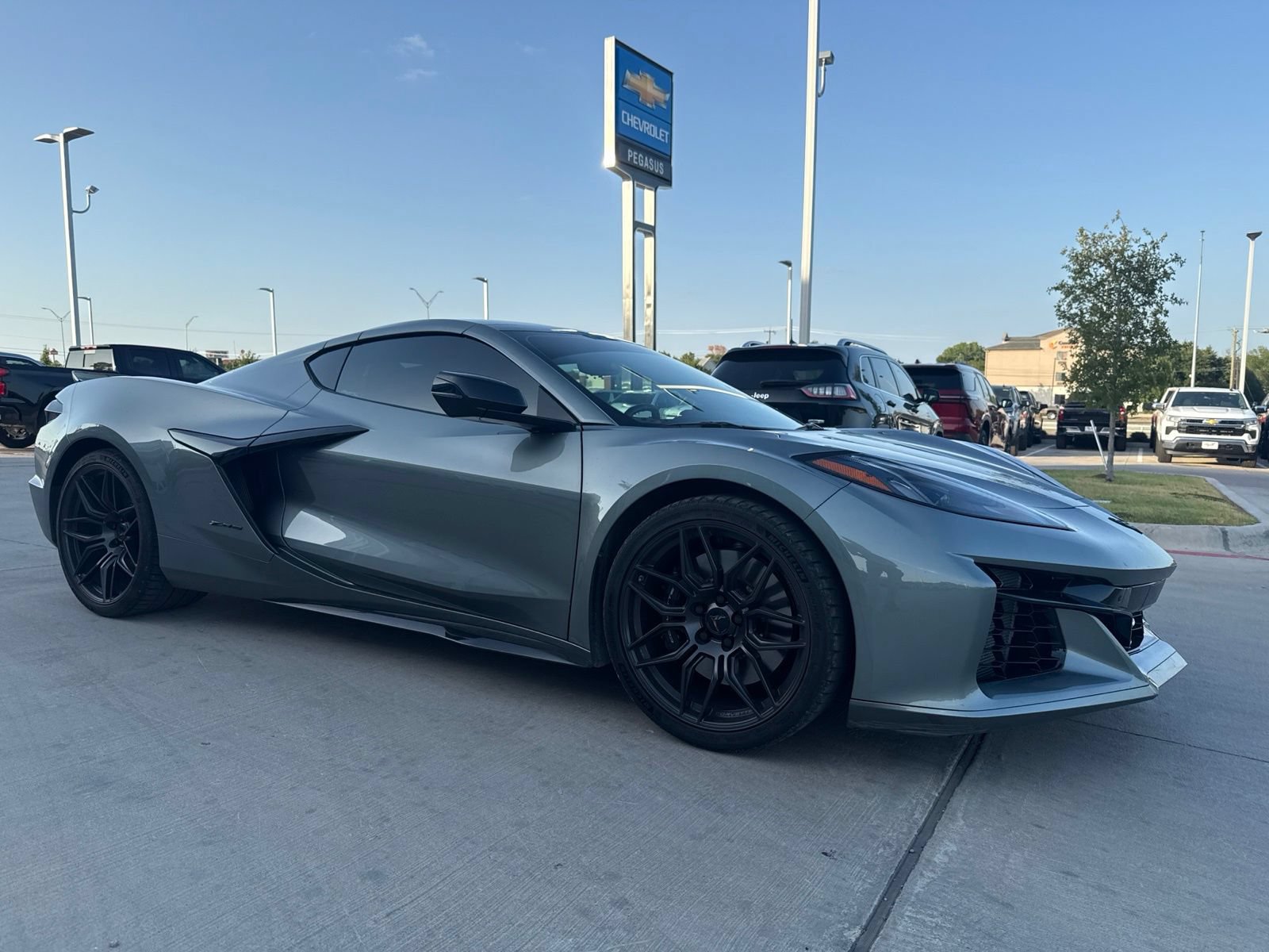 Used 2023 Chevrolet Corvette Z06 w/ Stealth Interior Trim Package RWD image 7