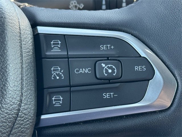 Used 2024 Jeep Compass Limited image 17