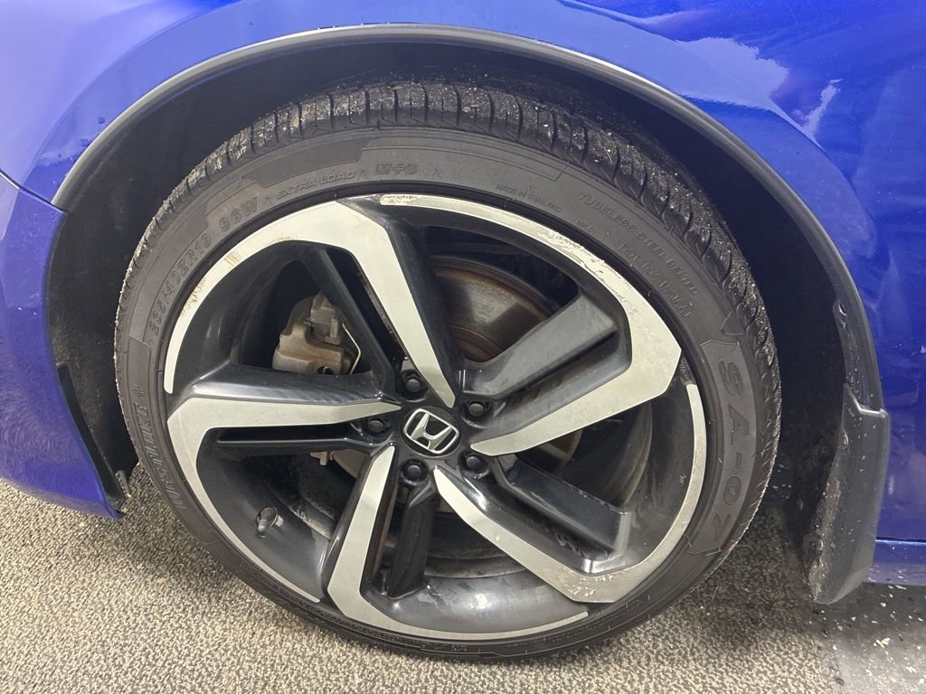 Used 2018 Honda Accord Sport image 8