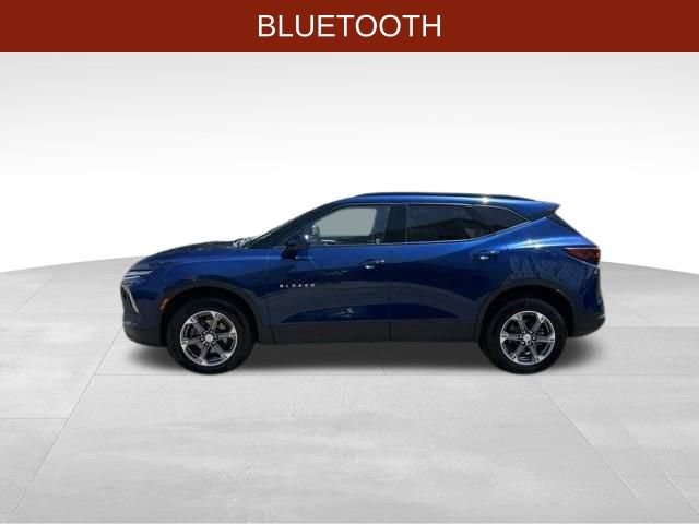 Used 2023 Chevrolet Blazer LT w/ Convenience Package FWD image 4