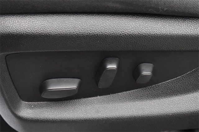 Used 2018 Chevrolet Silverado 1500 LT w/ All Star Edition image 23