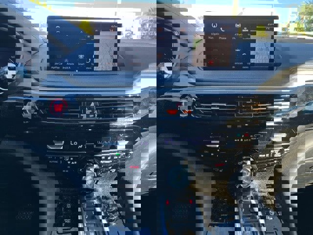 Used 2023 Acura MDX FWD w/ Technology Package image 6