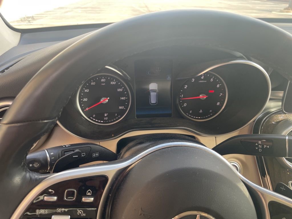 Used 2022 Mercedes-Benz GLC 300 GLC 300 image 6