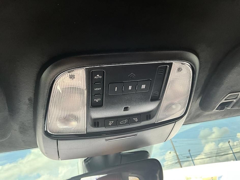 Used 2023 Dodge Durango SRT Hellcat AWD/4WD image 27