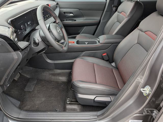 New 2026 Nissan Kicks SR w/ Cold Weather Package AWD/4WD image 10