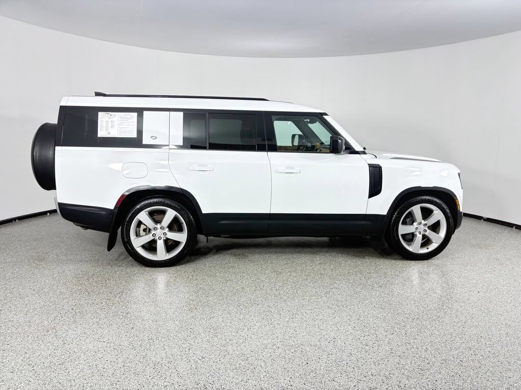Used 2023 Land Rover Defender 130 SE AWD/4WD image 6