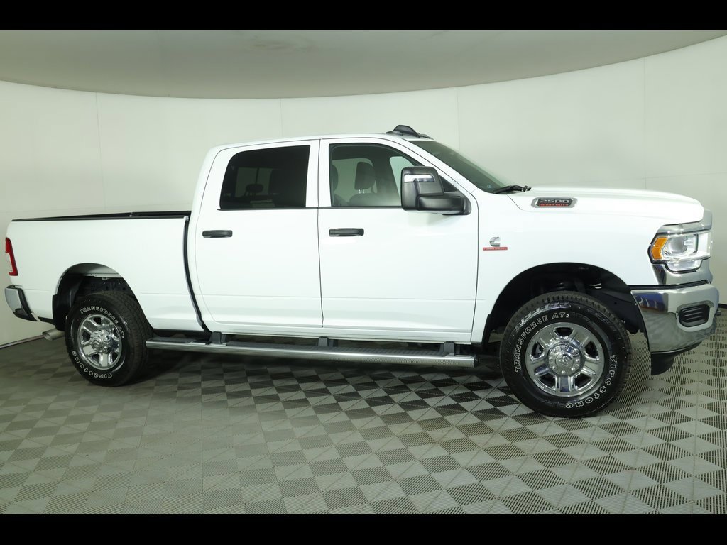 Used 2024 RAM 2500 Tradesman w/ Chrome Appearance Group image 14