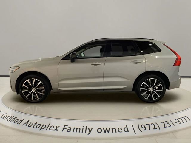 Used 2025 Volvo XC60 B5 Plus AWD/4WD image 2