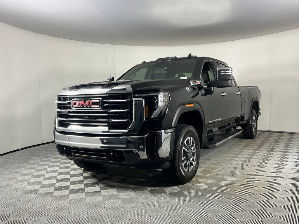 Used 2024 GMC Sierra 2500 SLT w/ SLT Premium Package image 4