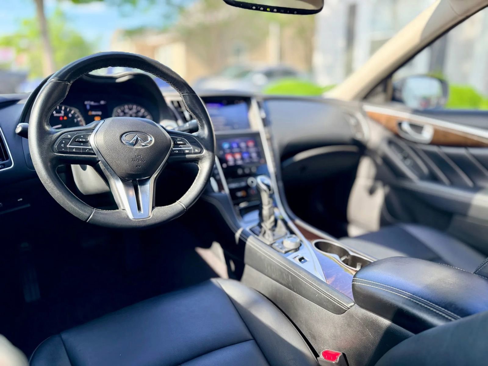 Used 2019 INFINITI Q50 Luxe w/ Cargo Package (L96) RWD image 24