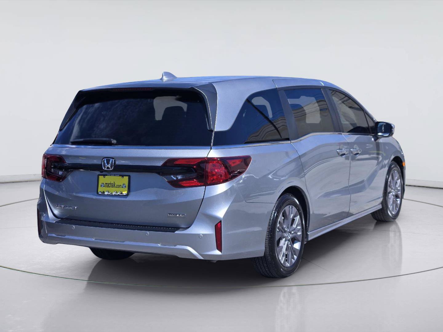 Used 2025 Honda Odyssey Touring image 8