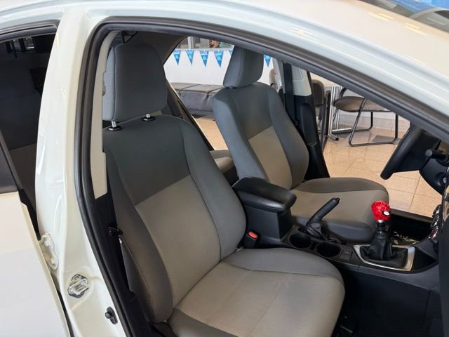 Used 2015 Toyota Corolla L image 18