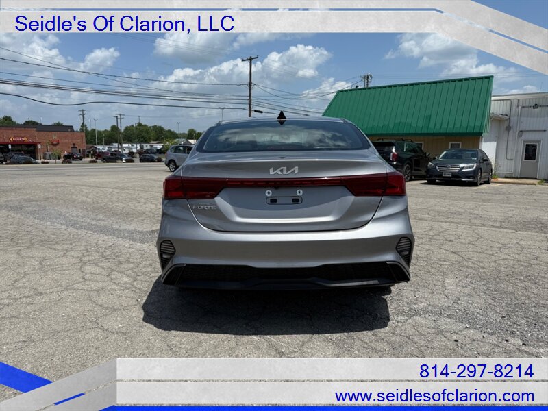 Used 2023 Kia Forte LXS w/ LXS Technology Package FWD image 6