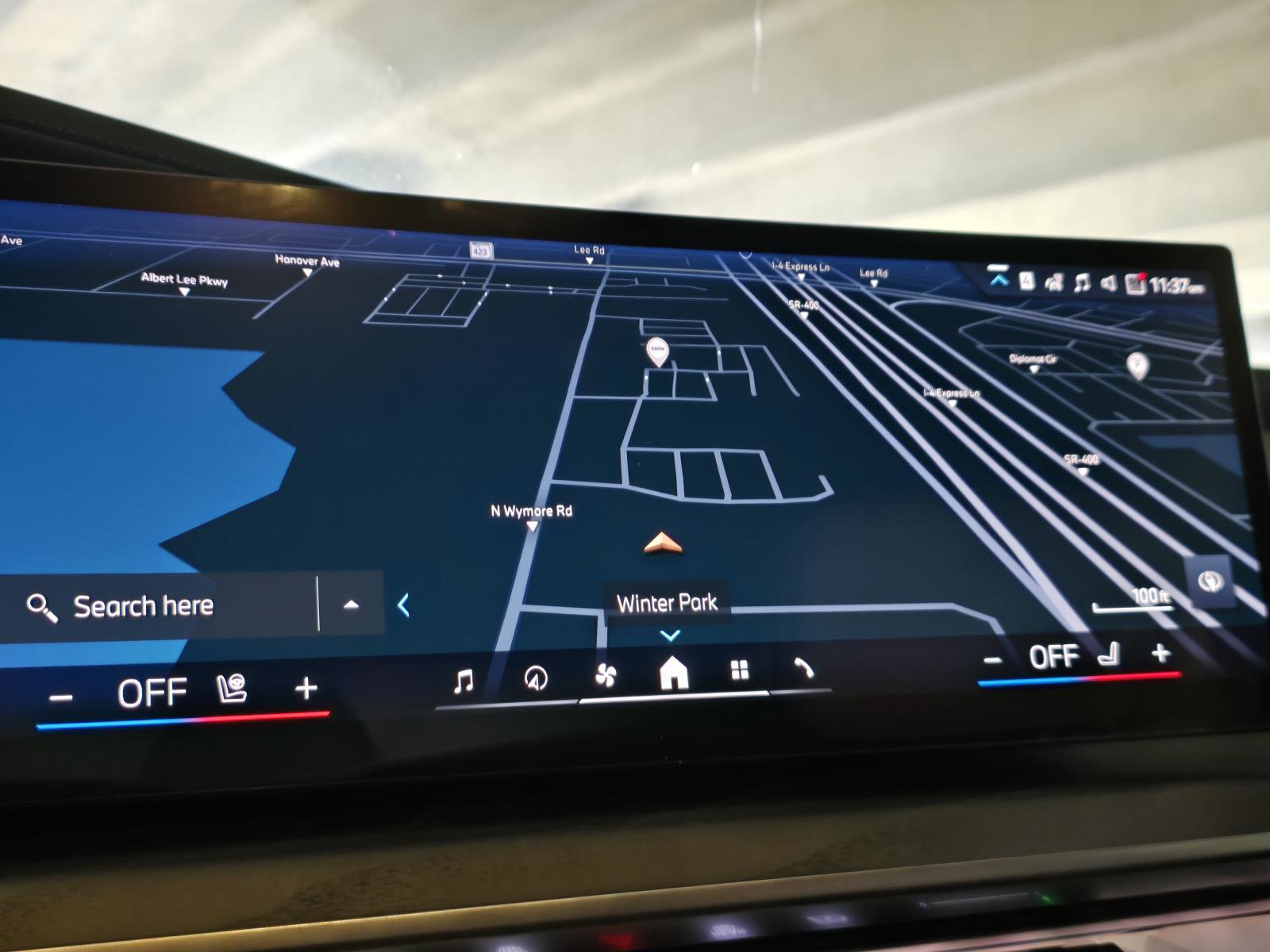 New 2025 BMW 750e xDrive w/ Premium Package image 15