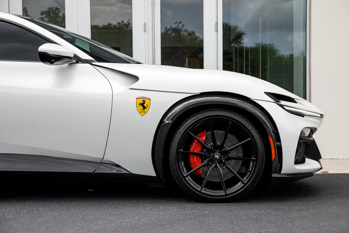 Used 2025 Ferrari Purosangue AWD/4WD image 17