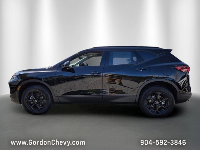 New 2026 Chevrolet Blazer LT w/ Convenience Package FWD image 2