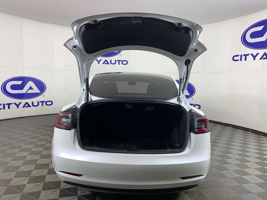 Used 2022 Tesla Model 3 Performance image 26