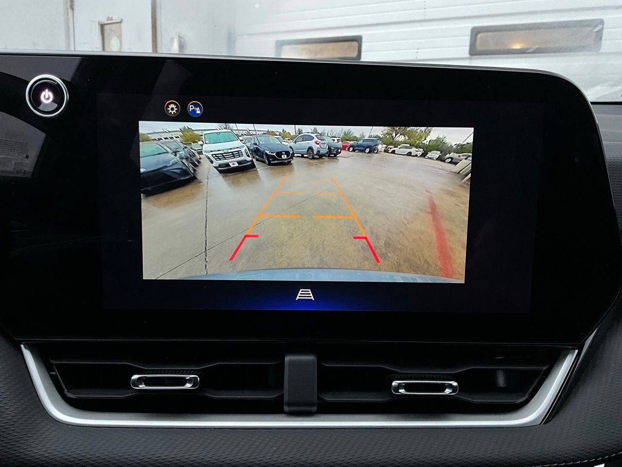 Used 2025 Chevrolet Equinox LT image 30