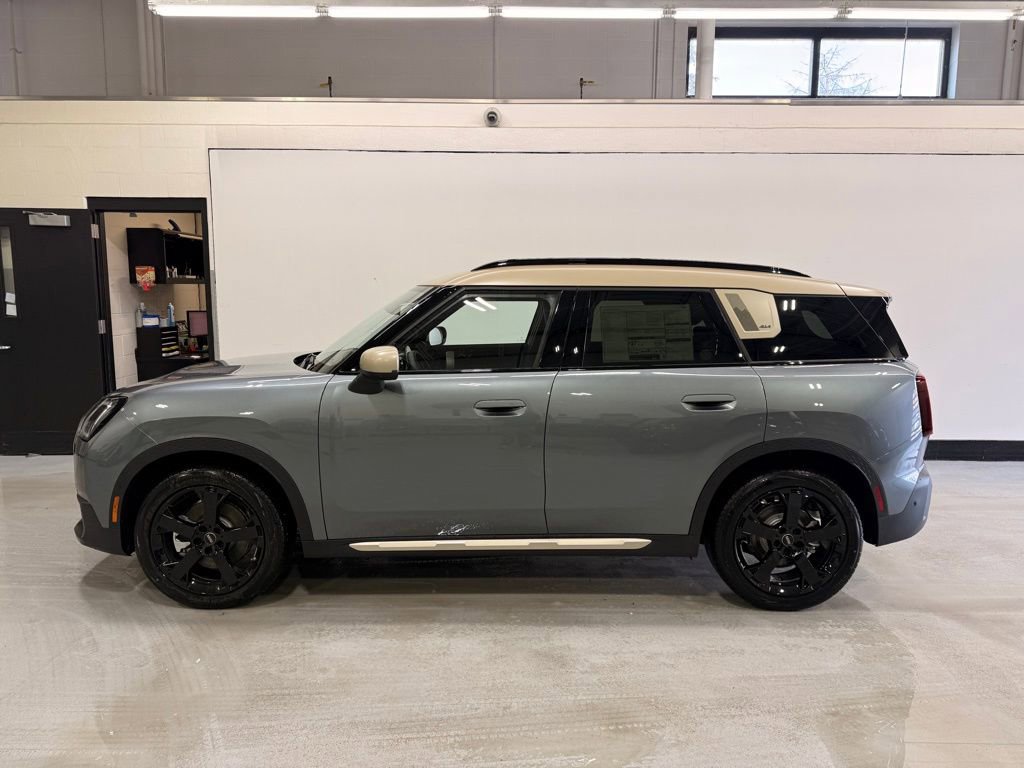 New 2026 MINI Cooper Countryman S w/ Comfort Package Max image 2
