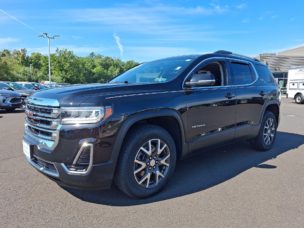 Used 2022 GMC Acadia SLE w/ Driver Convenience Package AWD/4WD image 3