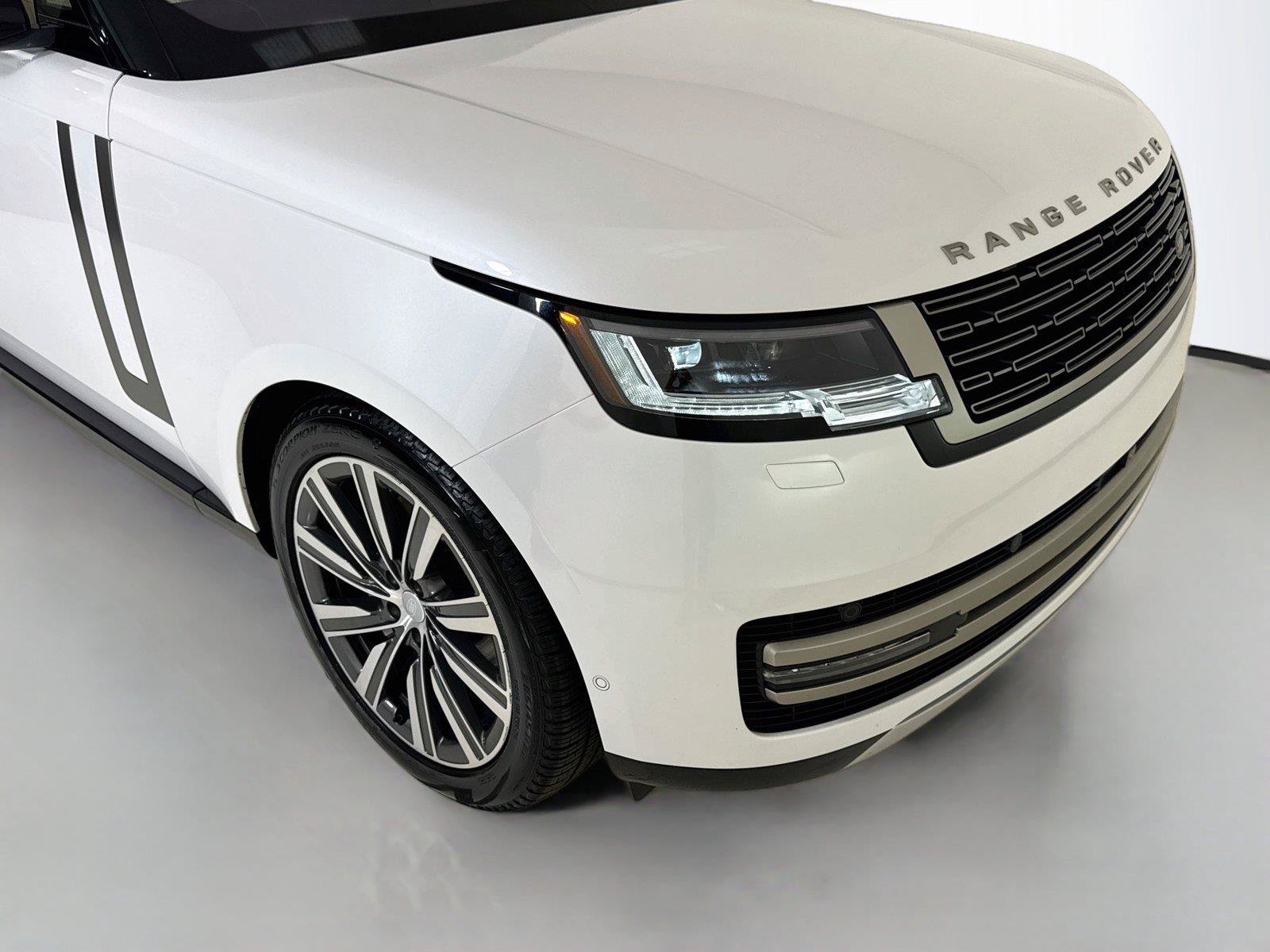 Used 2023 Land Rover Range Rover SE AWD/4WD image 33