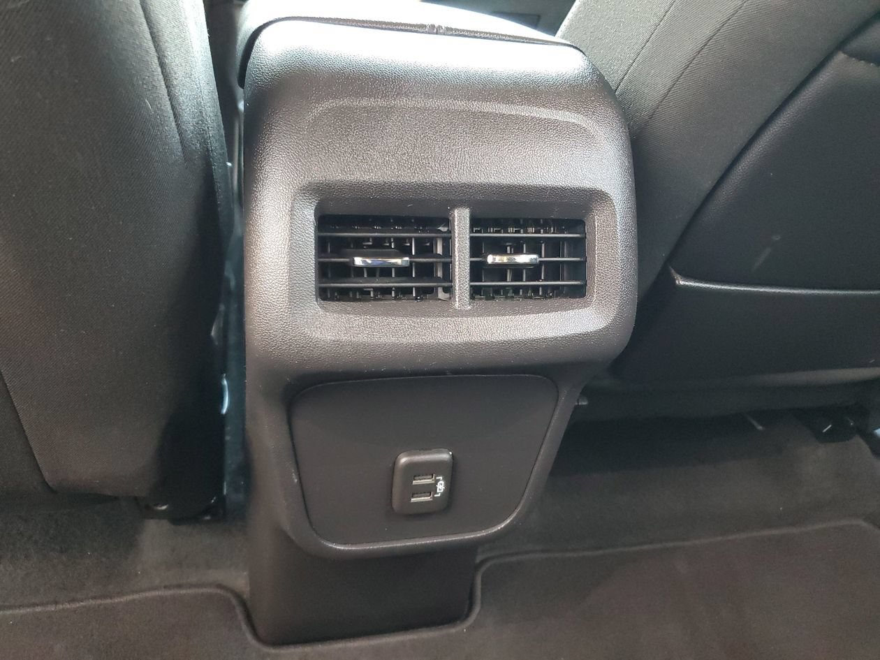 Used 2024 GMC Terrain SLE FWD image 15