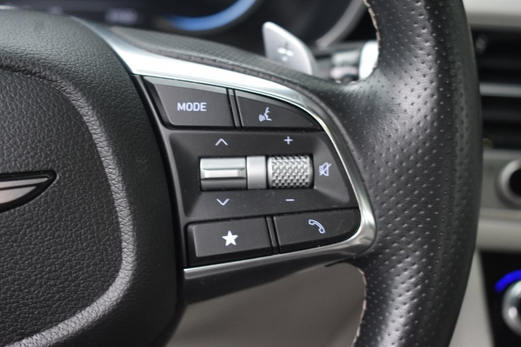 Used 2025 Genesis G70 2.5T AWD/4WD image 16