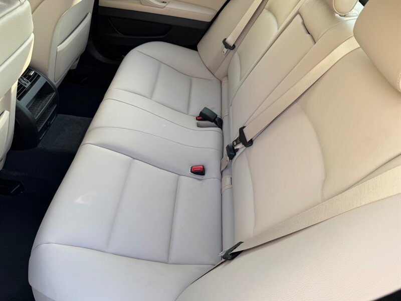 Used 2013 BMW 528i Sedan RWD image 19