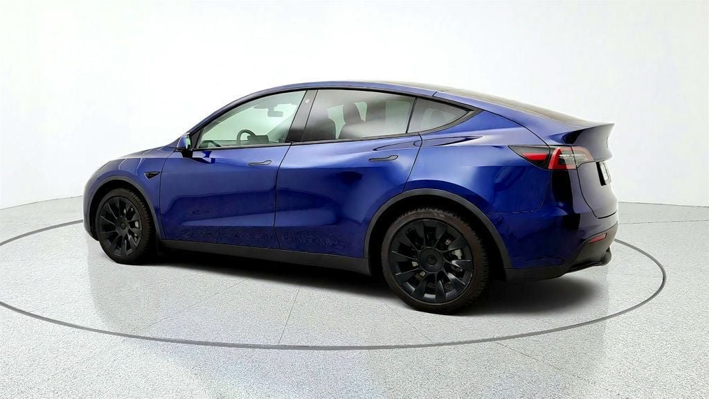 Used 2022 Tesla Model Y Long Range AWD/4WD image 7