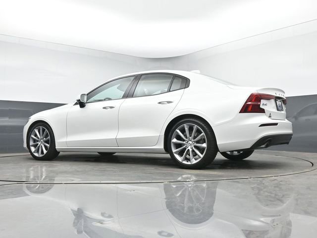 Used 2020 Volvo S60 T5 Momentum FWD image 34