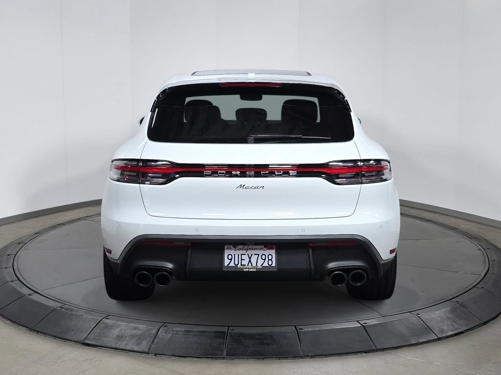 Certified 2025 Porsche Macan AWD/4WD image 6