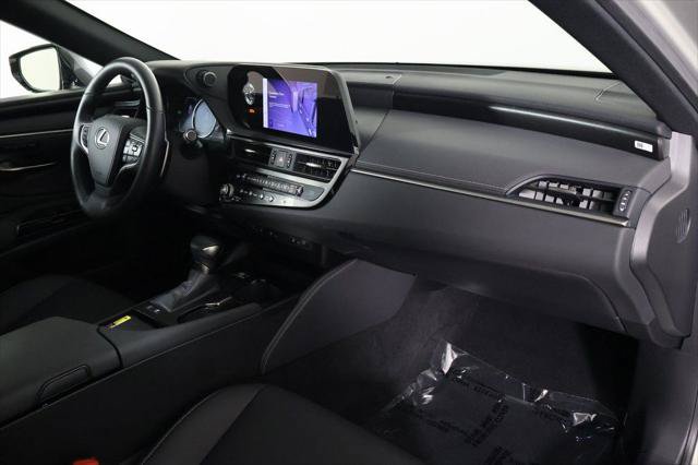 Certified 2025 Lexus ES 300h w/ Premium Package FWD image 9