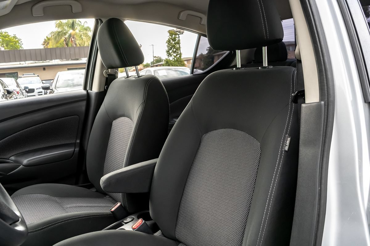 Used 2018 Nissan Versa SV FWD image 12