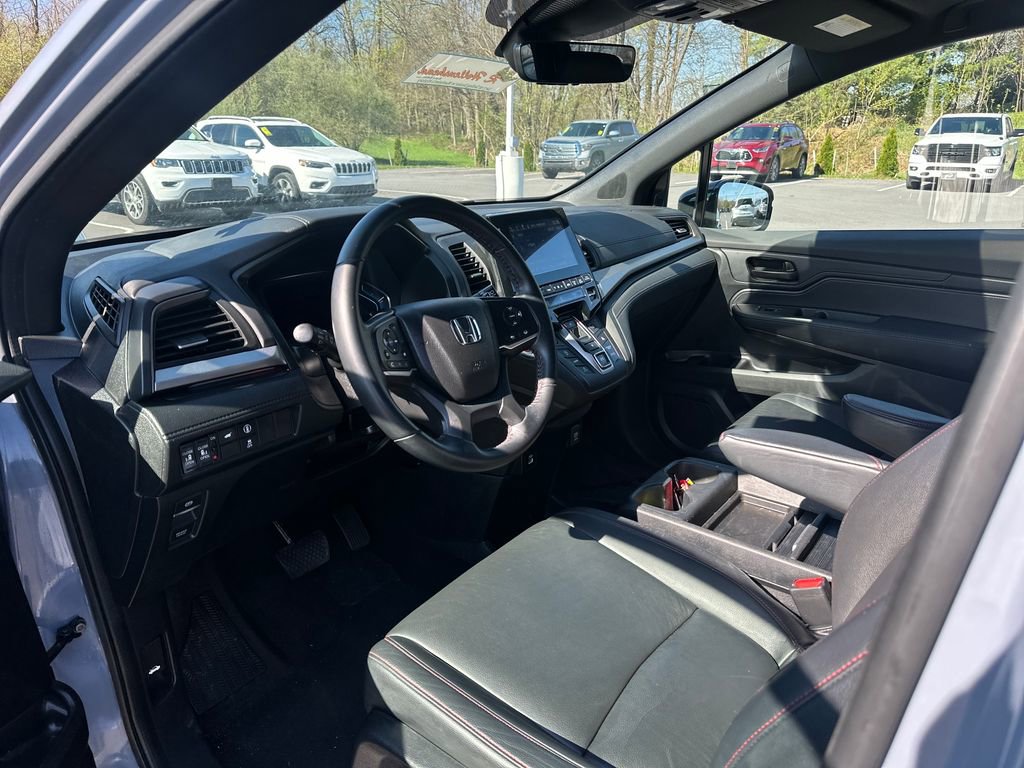 Used 2023 Honda Odyssey Sport image 9