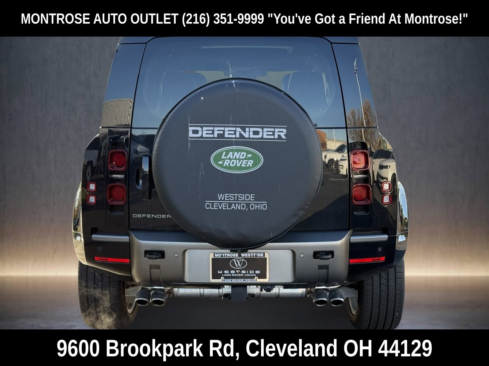 New 2025 Land Rover Defender 110 X-Dynamic SE image 5