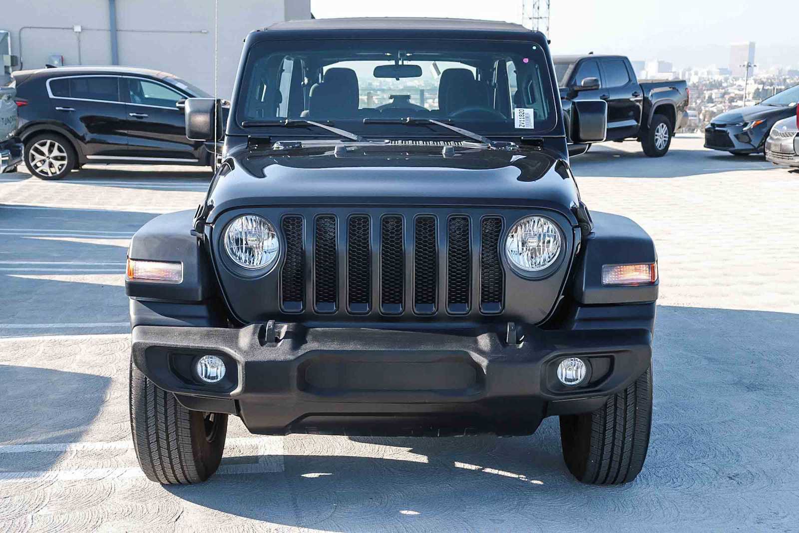 Used 2022 Jeep Wrangler Unlimited Sport image 2