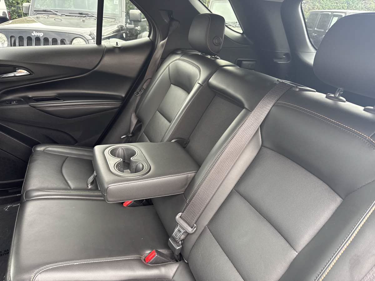 Used 2018 Chevrolet Equinox Premier FWD image 13