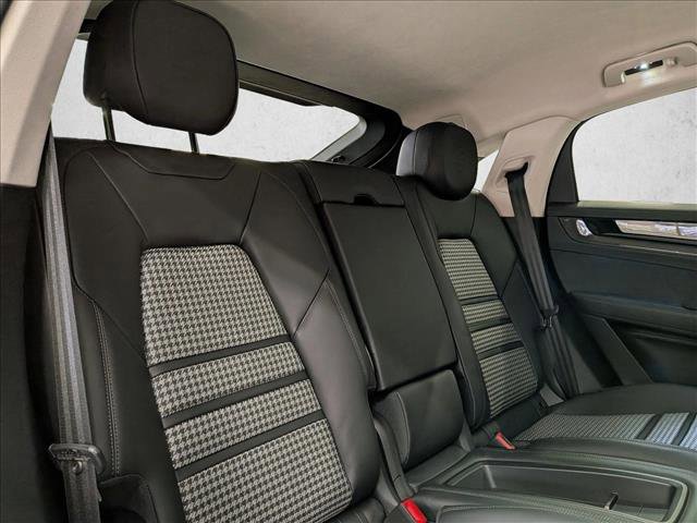 Used 2025 Porsche Cayenne GTS image 22