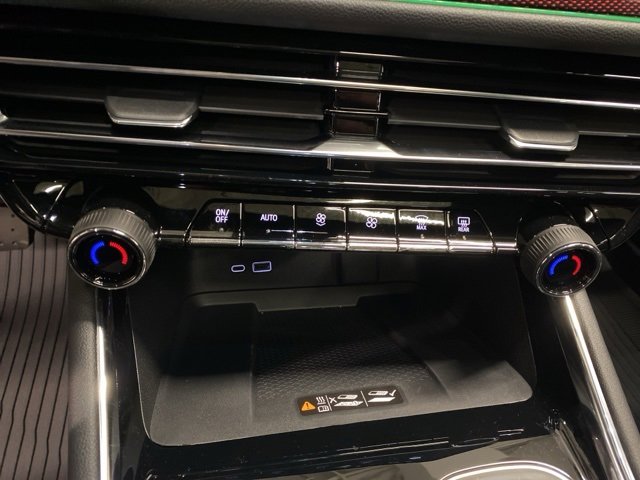 New 2026 Chevrolet Traverse RS w/ LPO, Floor Liner Package image 23