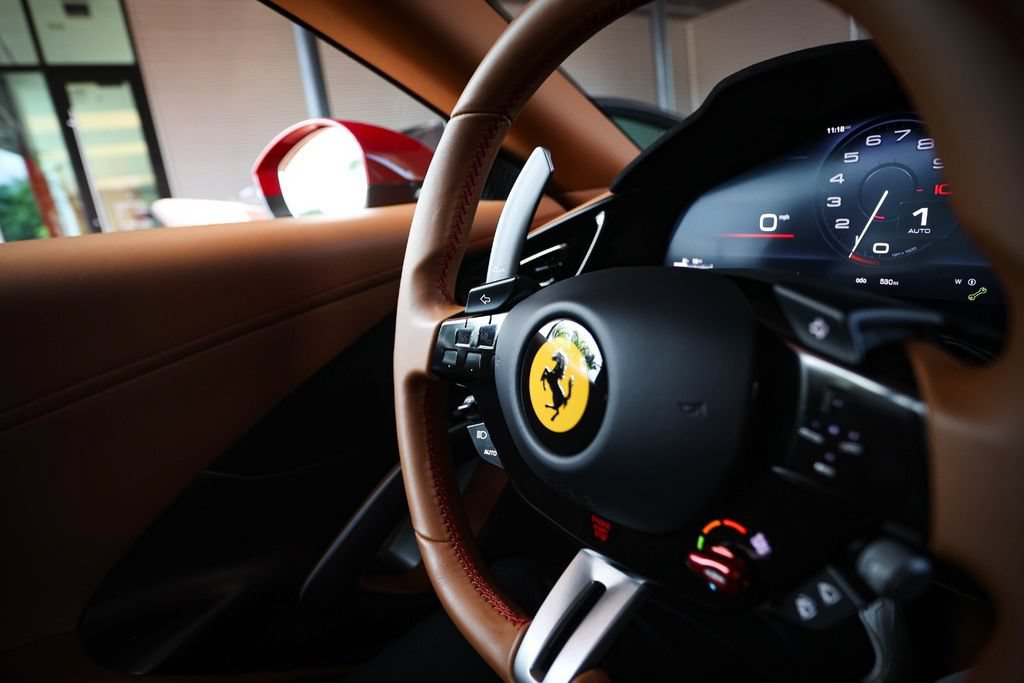 Certified 2025 Ferrari 12Cilindri RWD image 31