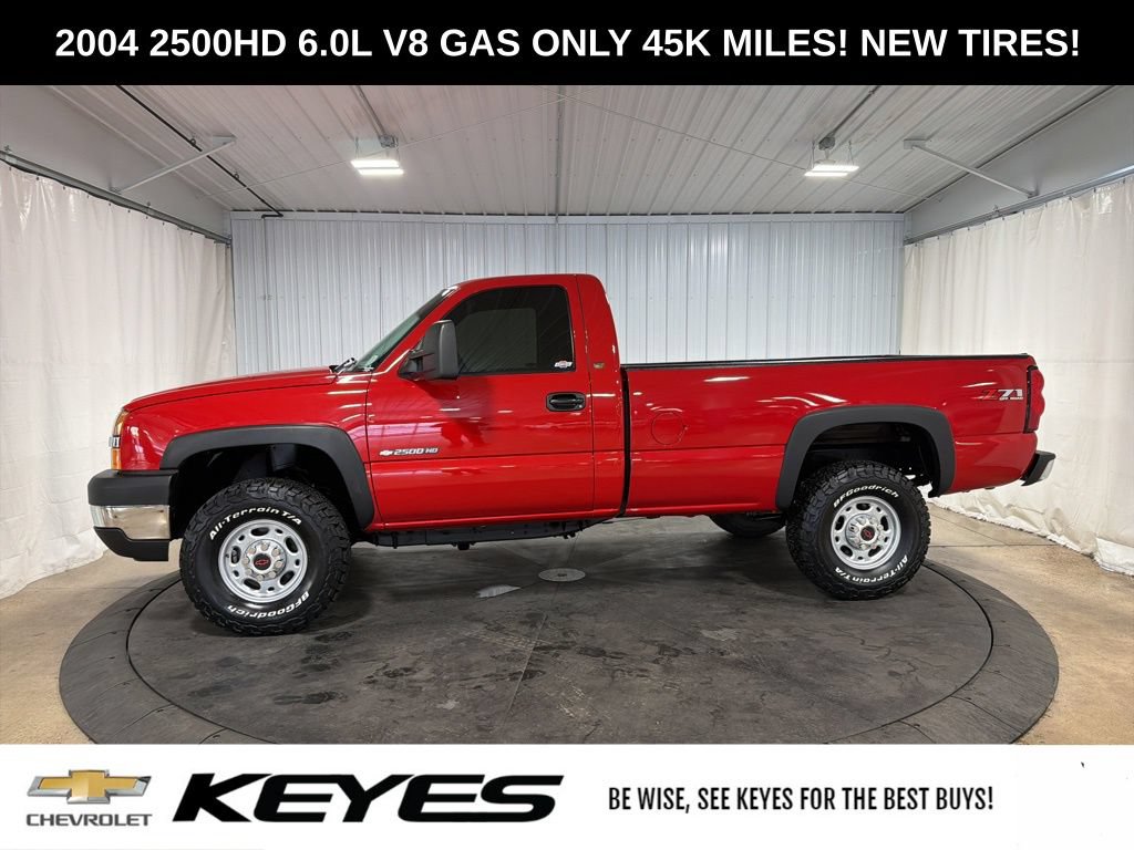 Used 2004 Chevrolet Silverado 2500 W/T w/ Snow Plow Prep Package AWD/4WD image 2