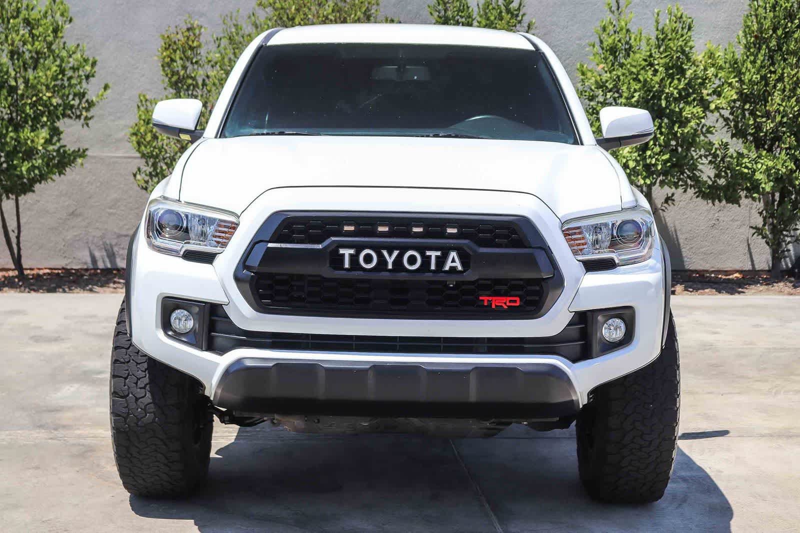 Used 2016 Toyota Tacoma TRD Off-Road w/ Towing Package RWD video 2