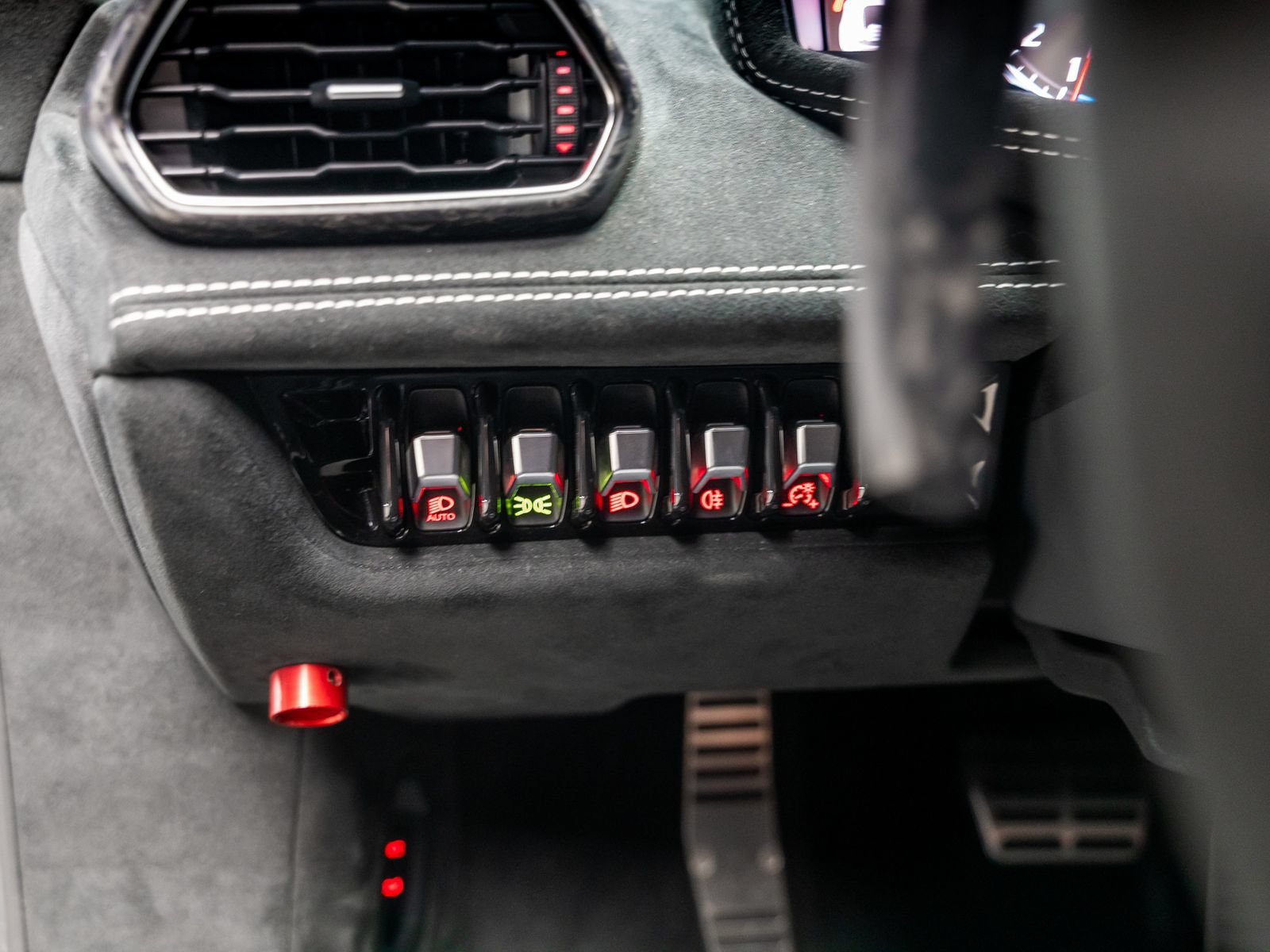 Used 2018 Lamborghini Huracan Performante AWD/4WD image 60