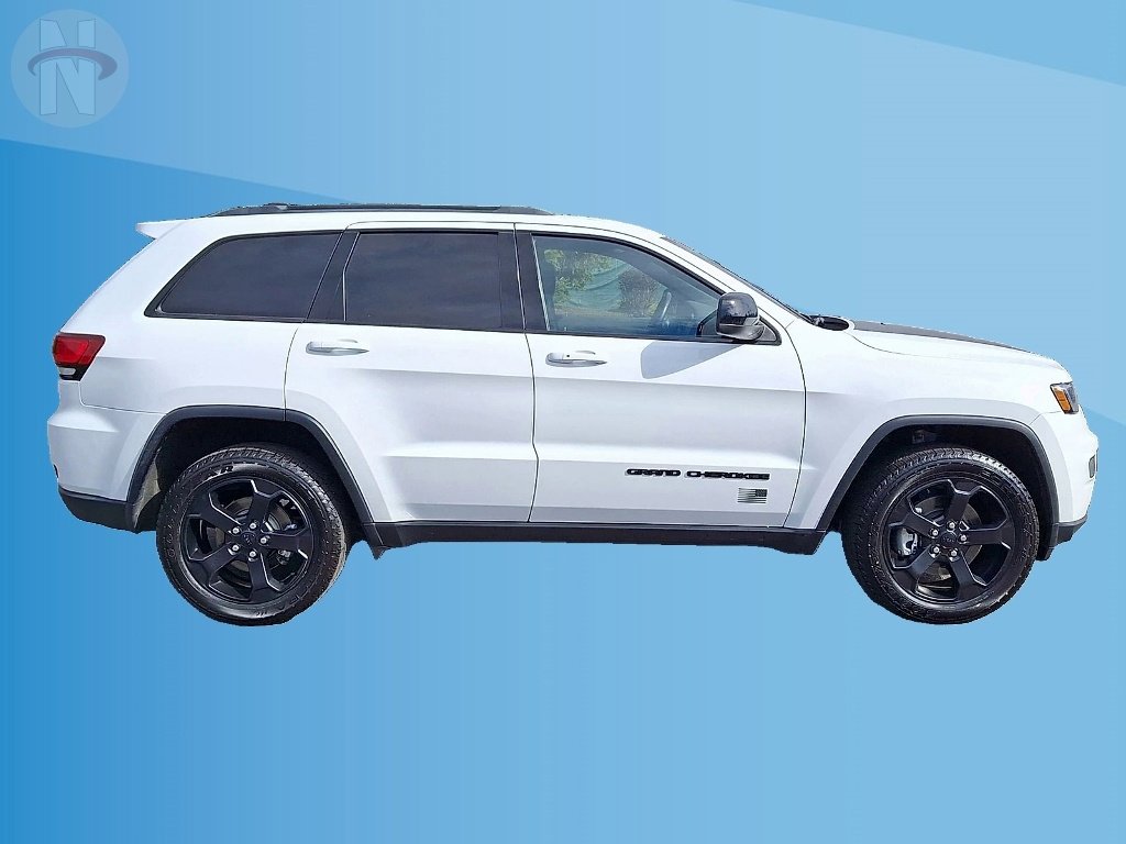 Used 2021 Jeep Grand Cherokee Freedom Edition AWD/4WD image 9