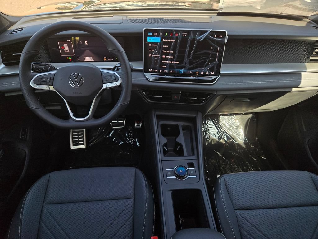 New 2026 Volkswagen Tiguan SE R-Line AWD/4WD image 6
