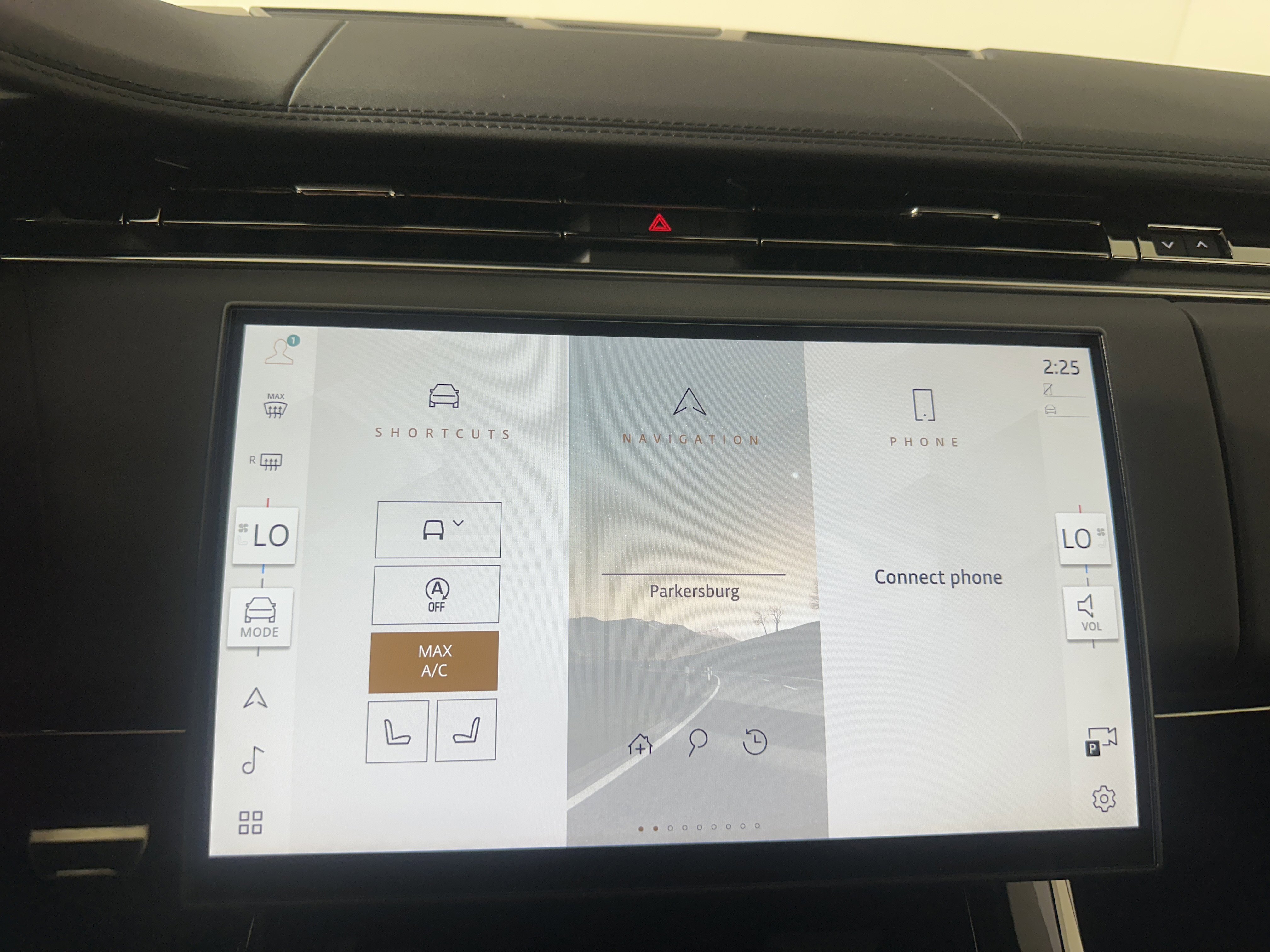 Used 2024 Land Rover Range Rover Sport Dynamic SE image 15