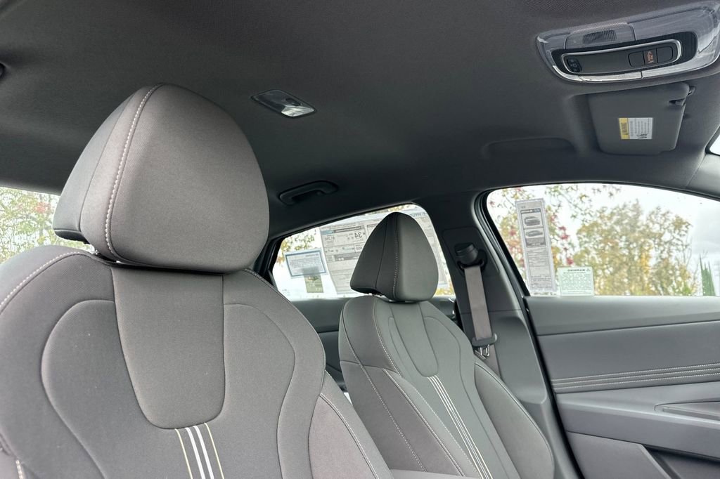 New 2026 Hyundai Elantra Sport image 13