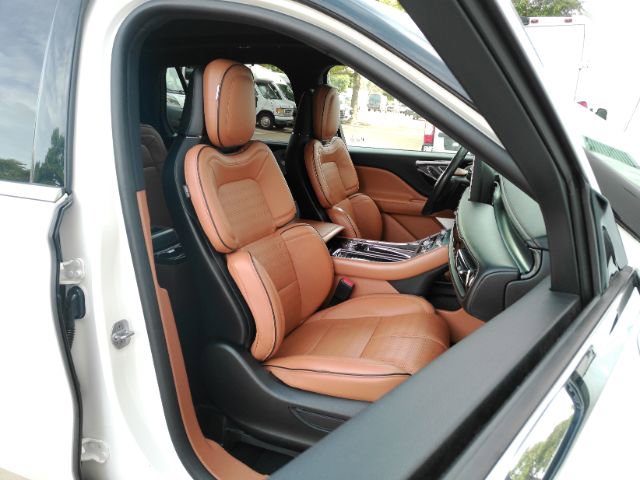 Used 2022 Lincoln Aviator Black Label Grand Touring w/ Class IV Trailer Tow Package AWD/4WD image 22